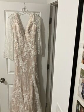 Vera Wang | Dresses | Vera Wang White Lace Wedding Dress | Poshmark Vera Wang | Dresses | Vera Wang White Lace Wedding Dress | Poshmark